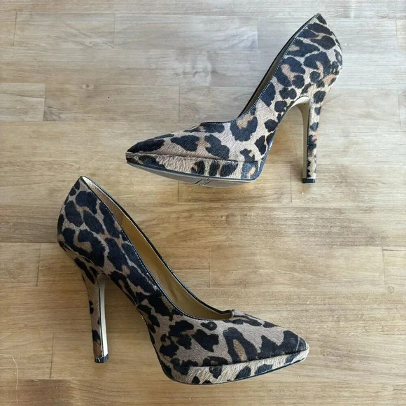 Nine West Love Fury Patent leather Platform Pump Heels 7M Barbie Leather Cheetah - Picture 2 of 9